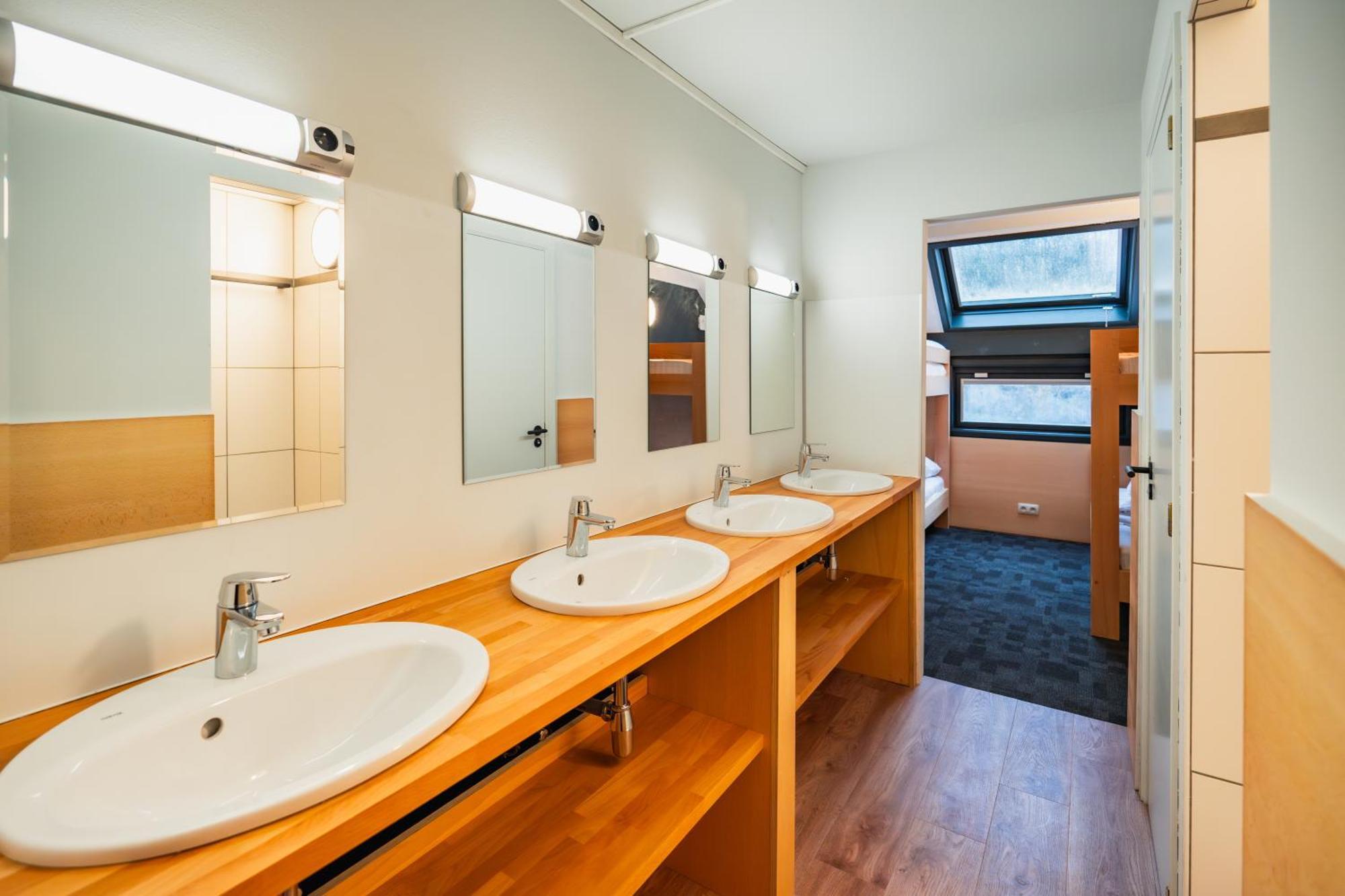 Hotel Aquatel Dinant Eksteriør bilde
